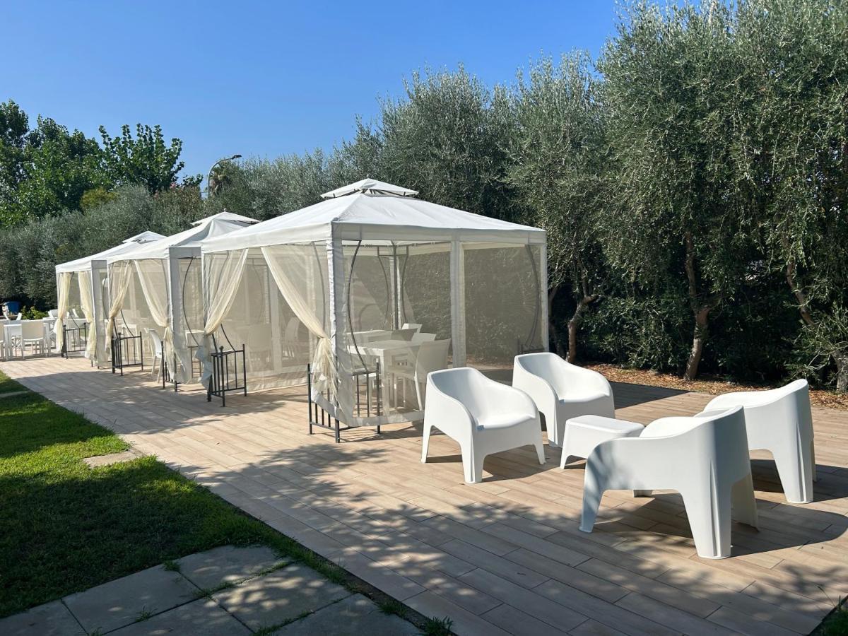 Resort Park Village Rossano Buitenkant foto