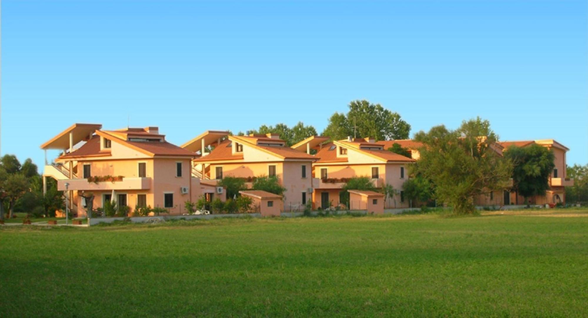 Resort Park Village Rossano Buitenkant foto